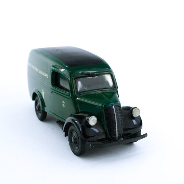 Modelbil til Togbane – Ford E83 W